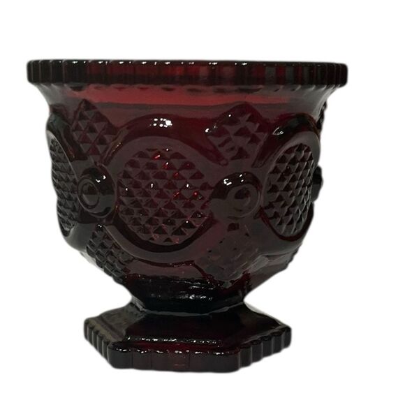 Avon 1876 Cape Cod Collection Vintage Ruby Red Glass Sugar Bowl - Picture 1 of 9